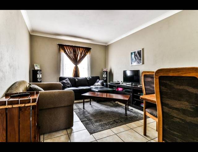 2 BEDROOM PROPERTY TO RENT IN GEDULD